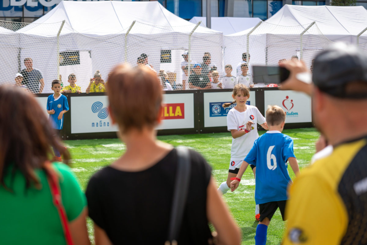 Futbal_v_meste__02.jpg