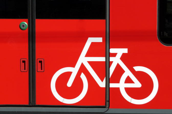 Turistov s bicyklami odvezie do Malých Karpát cyklobus