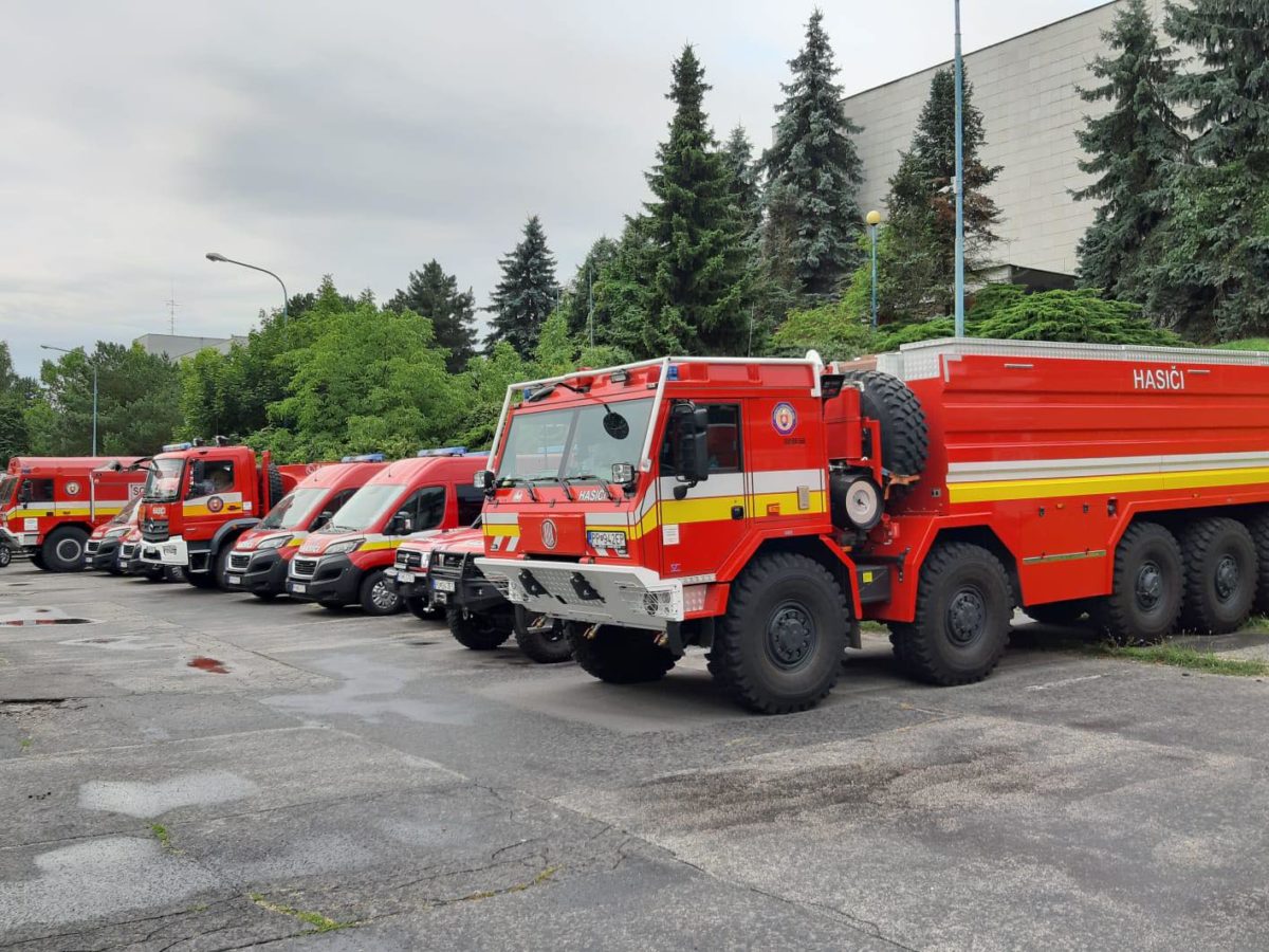 Hasiči, vozidlá, technika