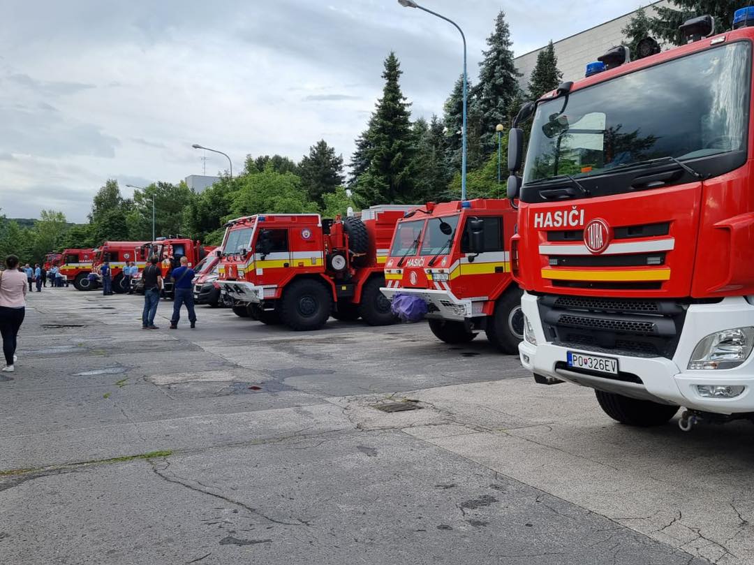 Hasiči, vozidlá, technika