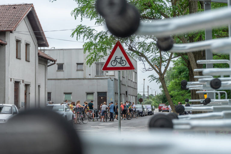 Veľké Leváre, prestupný terminál