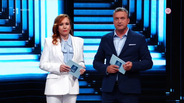 Očkovacia lotéria, moderátori