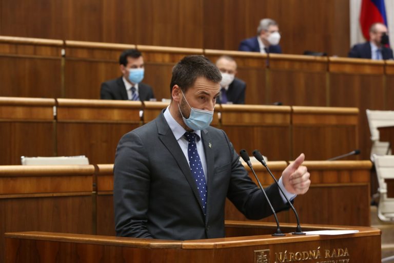 Marián Viskupič