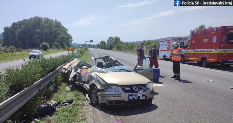Nehoda na diaľnici D2