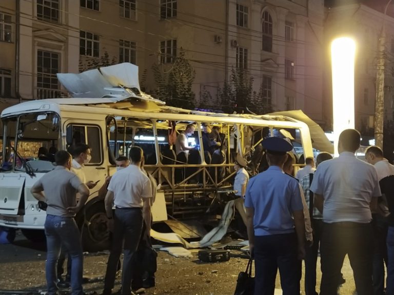 Rusko, autobus, explózia