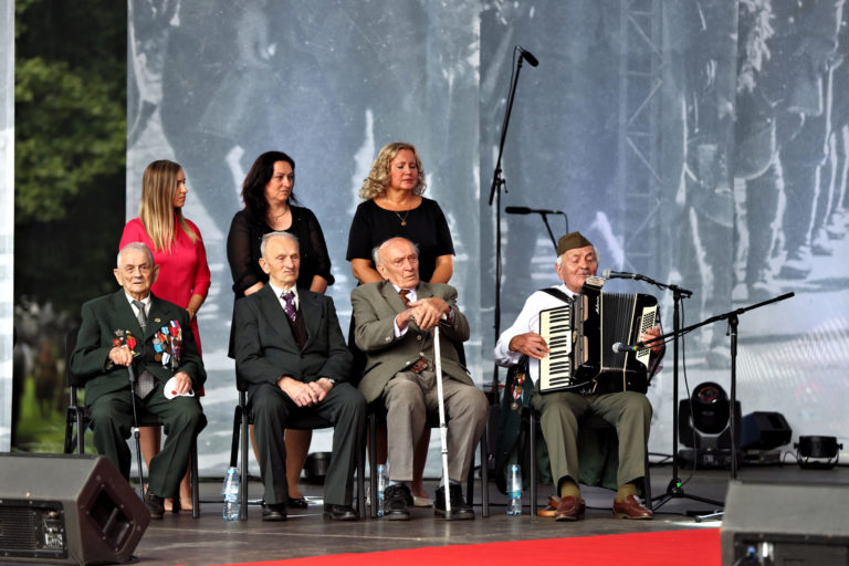 SNP: Oslavy 77. výročia