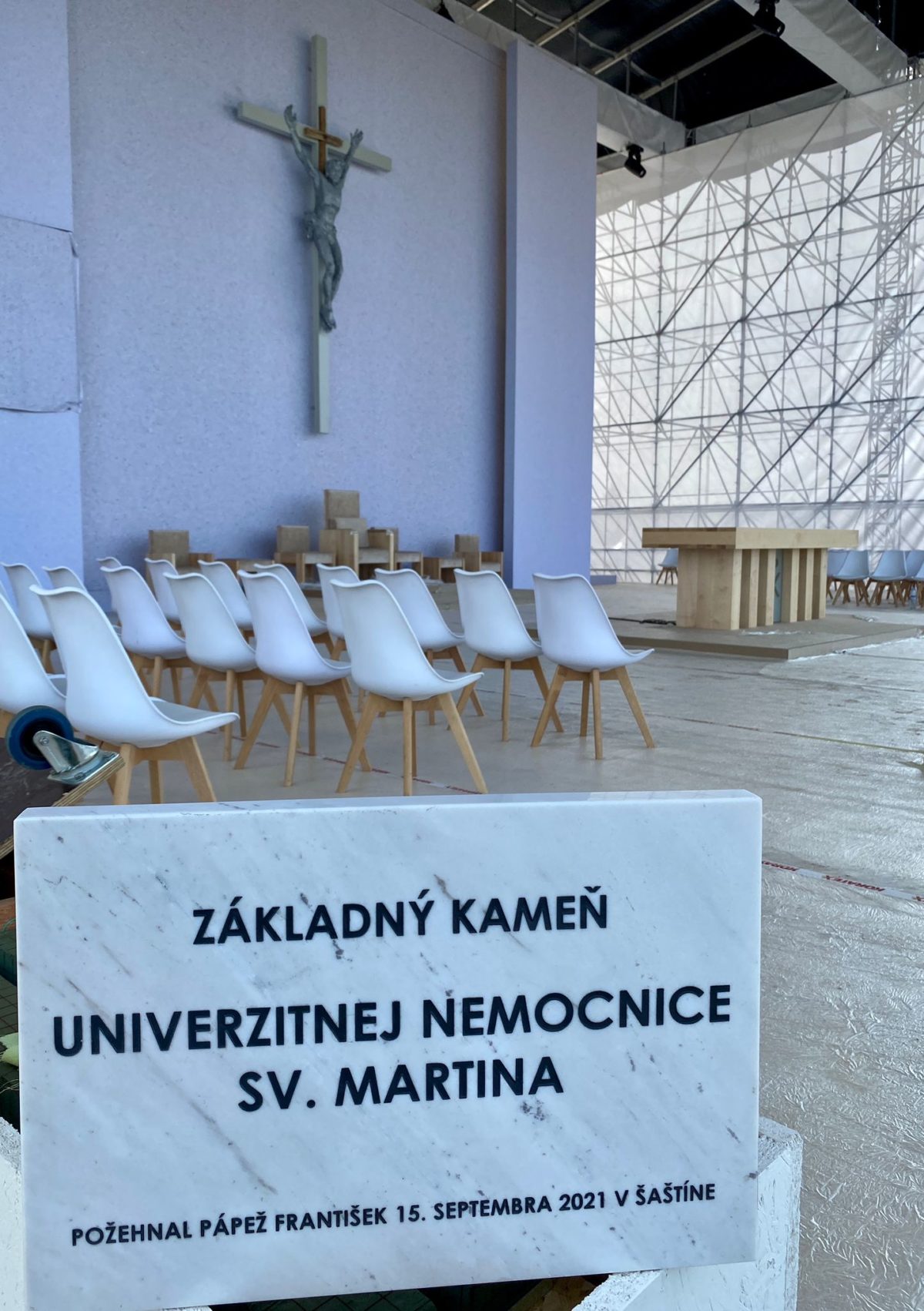 13unm pozehnanie kamena.jpg