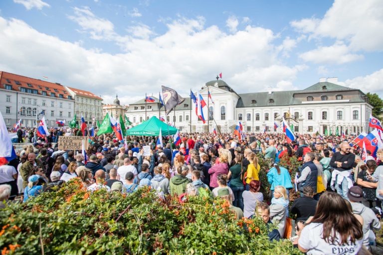 PROTEST: Proti vláde a opatreniam v Bratislave