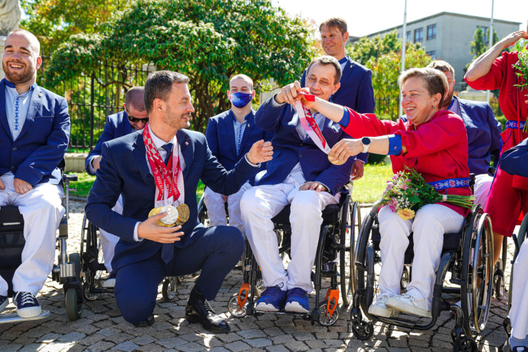 PREMIÉR: Prijal olympionikov a paralympionikov