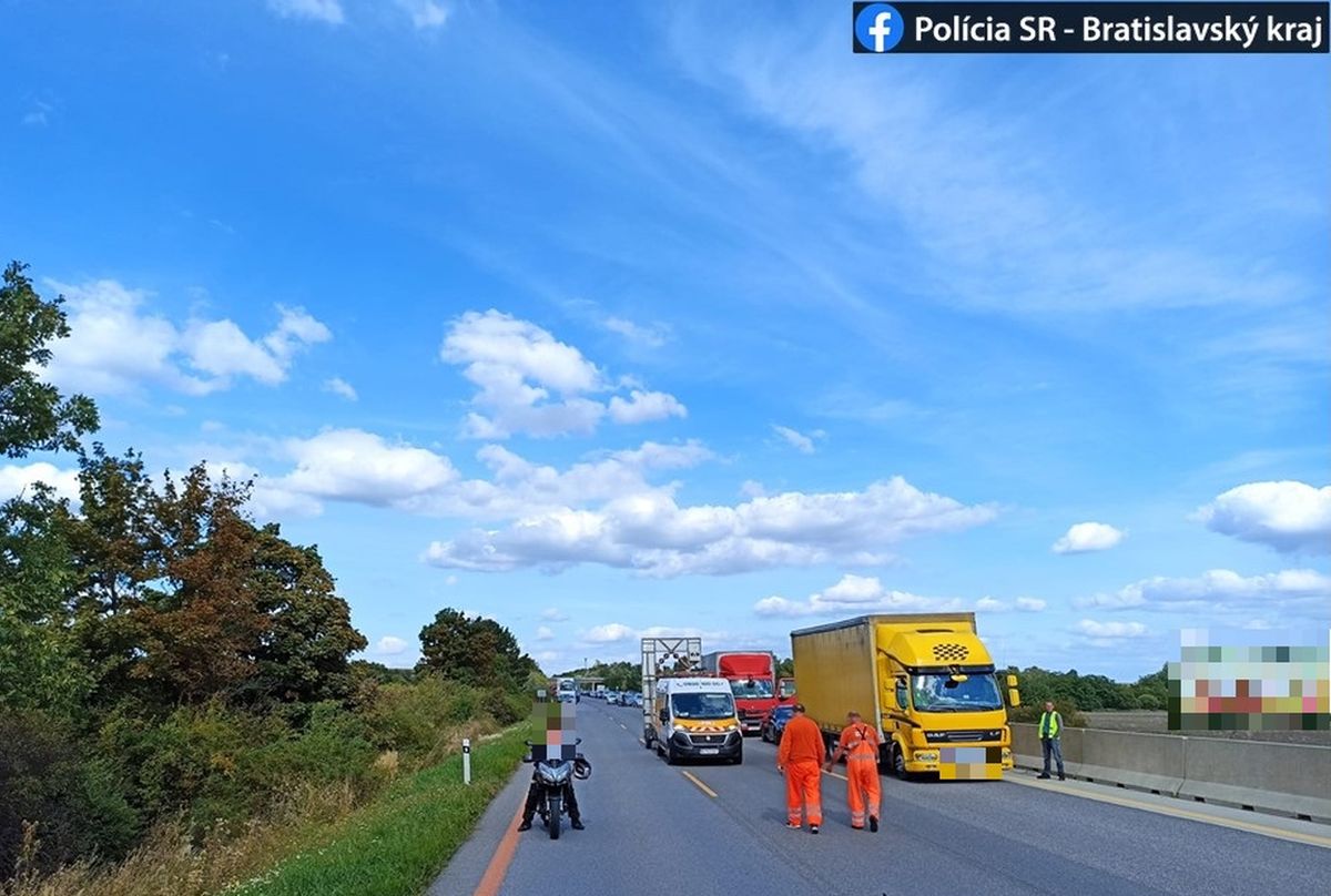 Hasiči, diaľnica D1