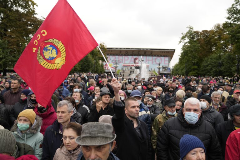 Protest proti výsledkom parlamentných volieb v Rusku