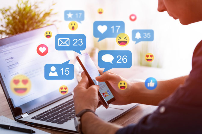 Facebook, sociálne siete, počítač