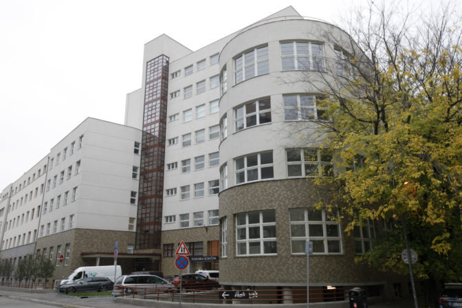 ZDRAVOTNÍCTVO: Nová Poliklinika Bezručova