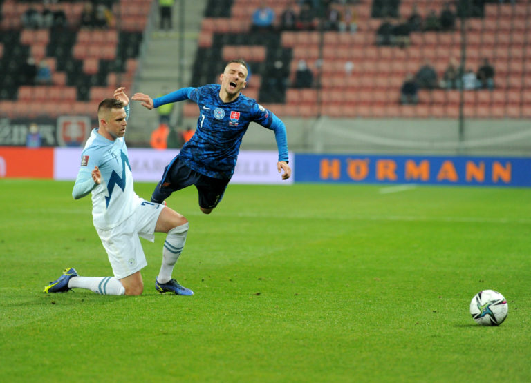 FUTBAL : Slovensko - Slovinsko