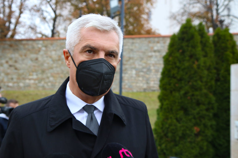 počas spomienkového podujatia pri príležitosti 100. výročia narodenia Alexandra Dubčeka. Bratislava, 11. november 2021.
