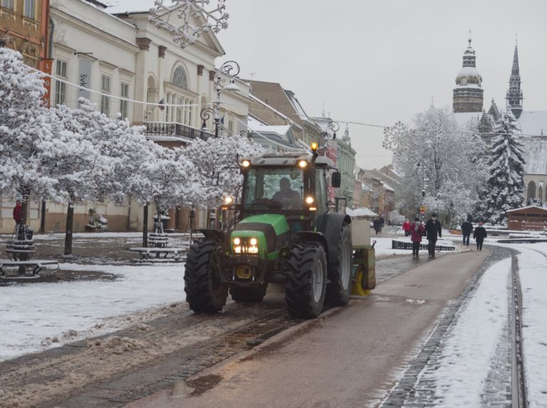 Zimna udrzba kosice nocne vyjazdy sypace.jpg