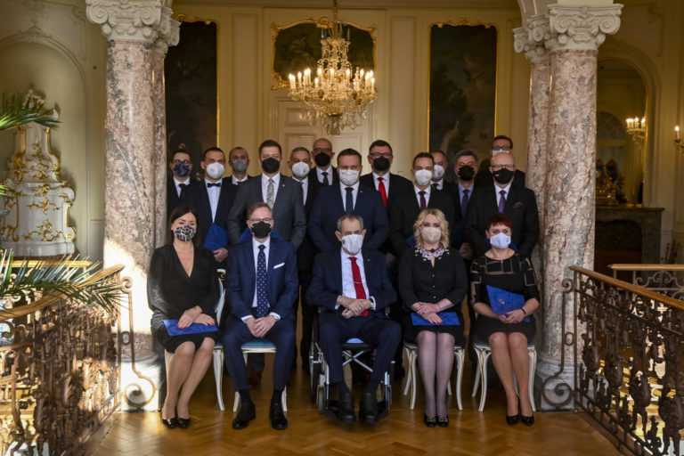 Miloš Zeman, česká vláda