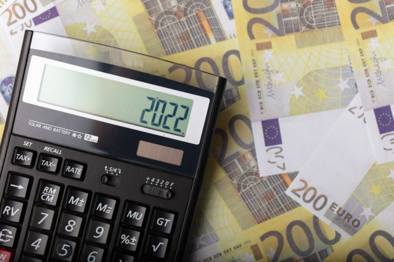 Peniaze, euro, kalkulačka