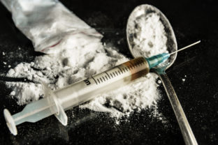 Drogy kokain heroin