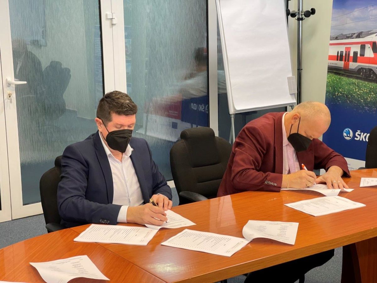Od 1. januara sa vdaka kolektivnej zmluve zvysia mzdy vsetkych zamestnancov zssk s tarifnymi platmi.jpg