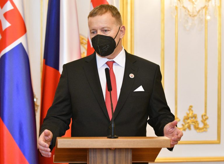 KOLLÁR: Prijal Markétu Pekarovú Adamovú
