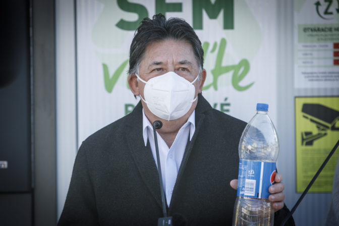ENVIRO: Zálohovanie PET fliaš a plechoviek