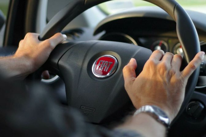 Fiat Chrysler plánuje do šiestich rokov ukončiť výrobu áut so spaľovacím motorom.