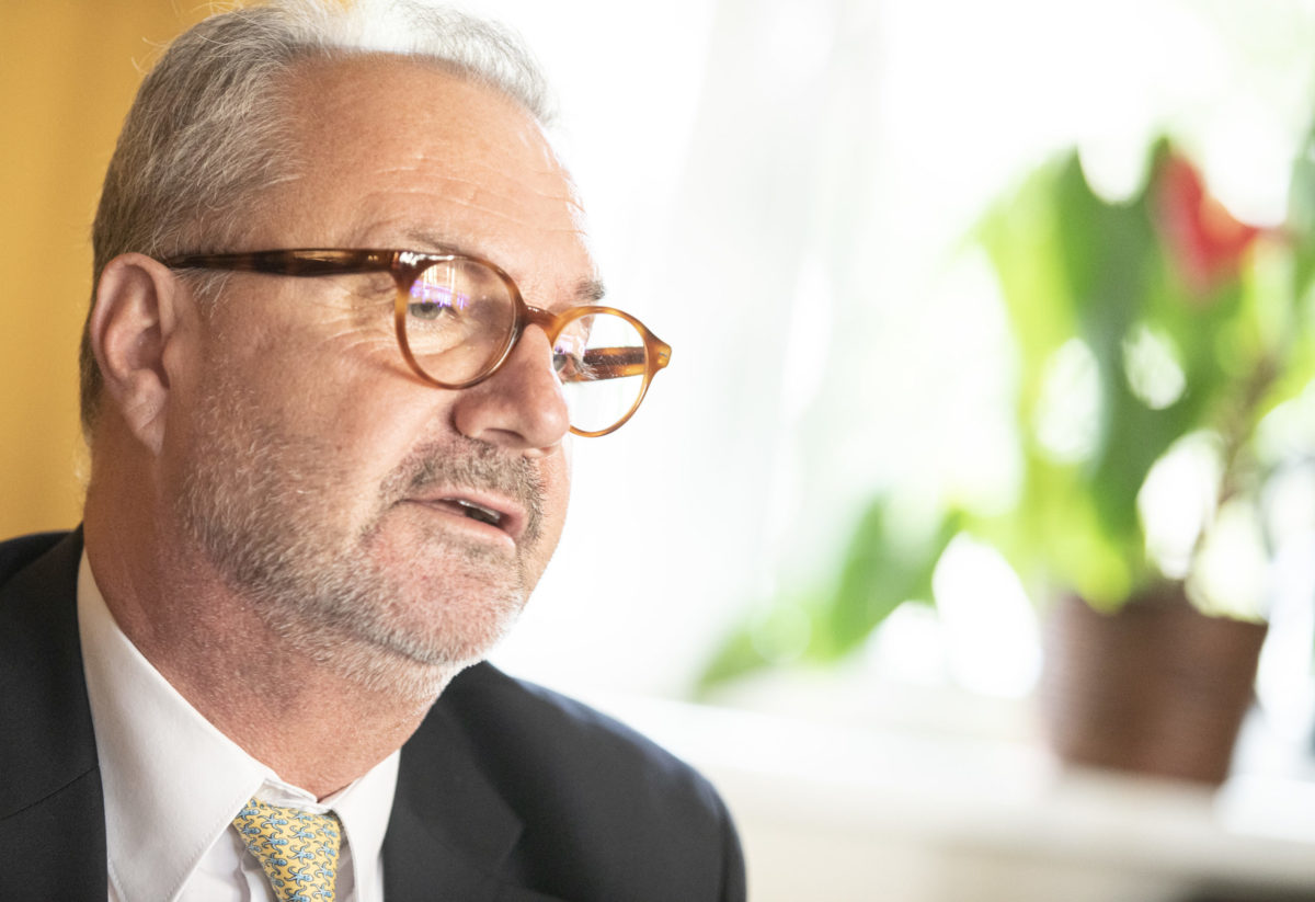 SÚDY: Pracovné raňajky s Jánom ikutom
