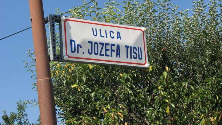 Ulica Jozefa Tisu vo Varíne