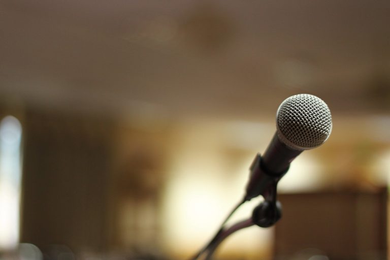 Microphone g7f8afaa63_1280.jpg