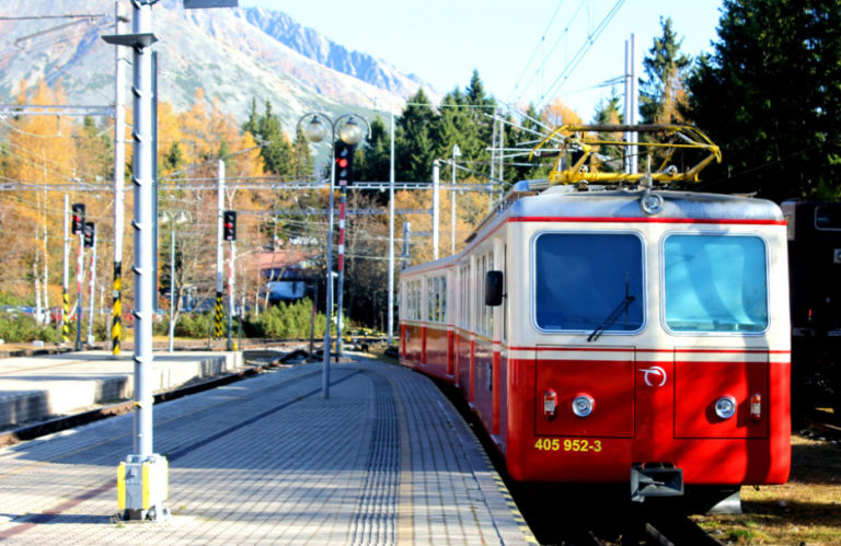 Tatranska elektricka vysoke tatry doprava.jpg