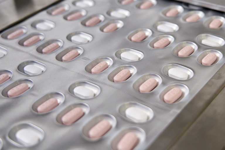 Paxlovid, Pfizer