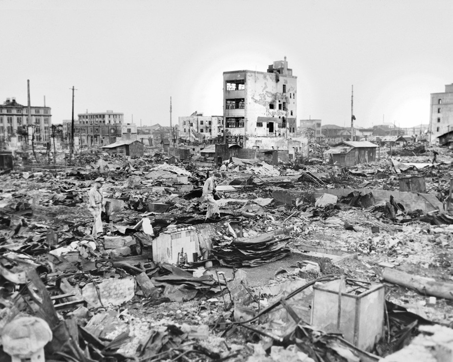 Bombardovanie tokio.jpg