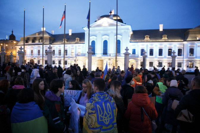 POCHOD: Sviečkový pochod za mier na Ukrajine