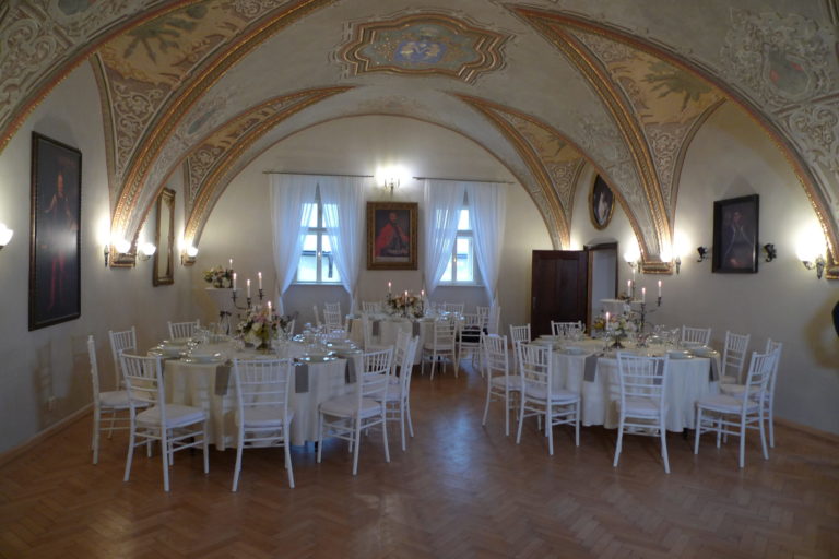 Erbova_sala_fintice_1.jpg
