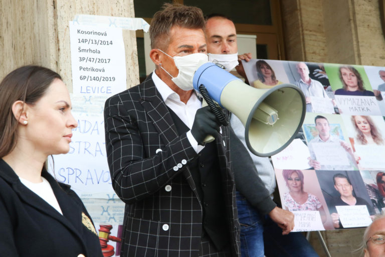 PROTEST: Proti justičnej mafii