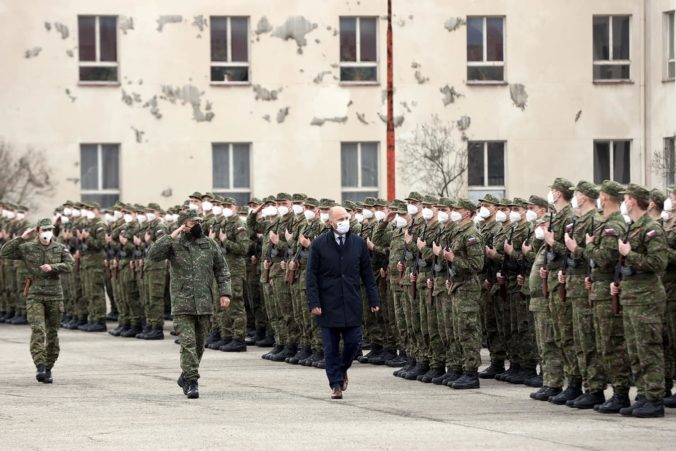 Vojaci slovensko slub cakatelia kadeti vycvik.jpg