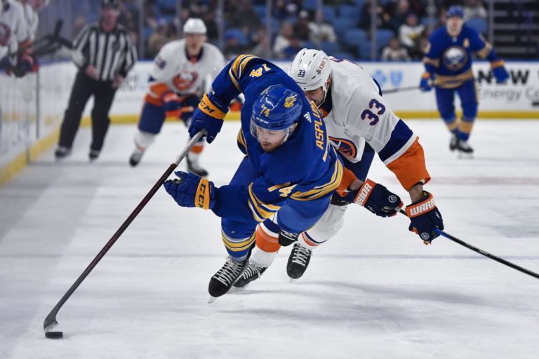 Zdeno Chára, New York Islanders, NHL