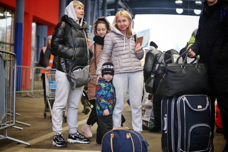 Ľudia utekajúci pred vojnou na Ukrajine