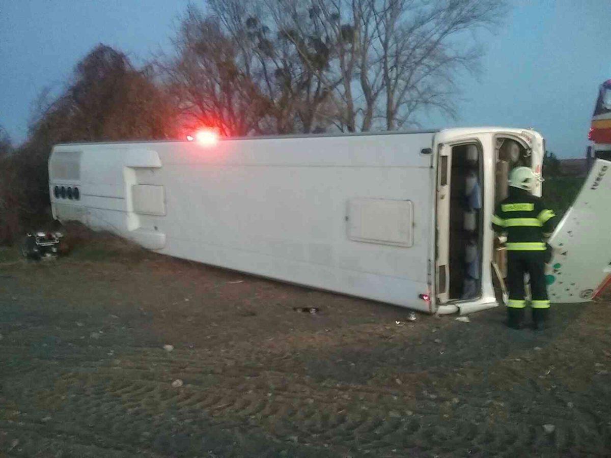 Havária autobusu, Mostová