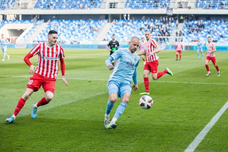 FUTBAL FL: Bratislava - Sereï
