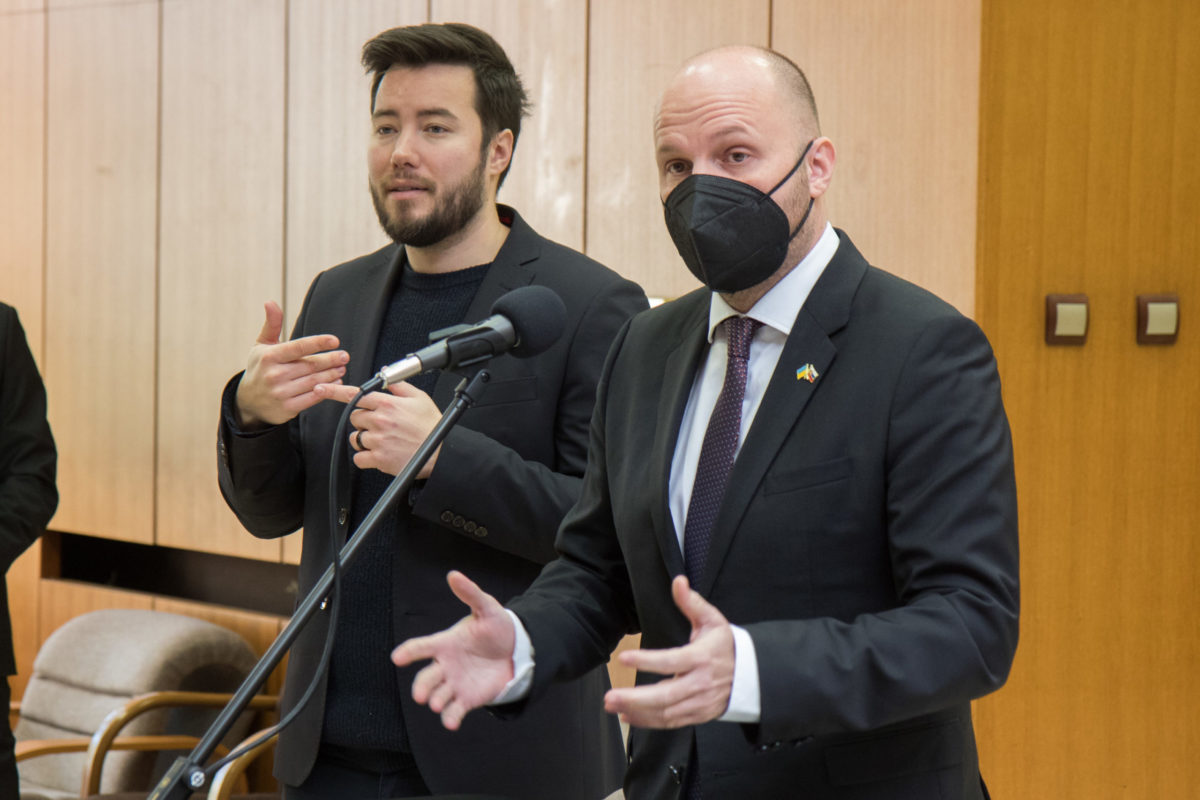VLÁDA: Rokovanie 64. schôdze vlády SR