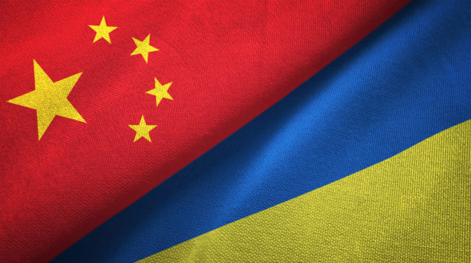čína, ukrajina, vlajky