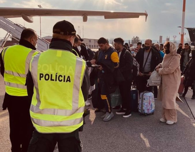 Policia repatriacia slovensko zahranicie utecenci z ukrajiny.jpg