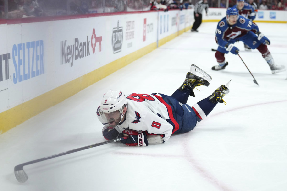 Alexander Ovečkin, Nico Sturm, Colorado Avalanche, Washington Capitals