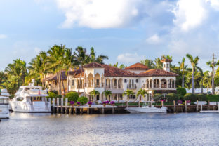 Sunset at Fort Lauderdale Marina. Luxury yachts in Las Olas Boulevard, Florida, USA