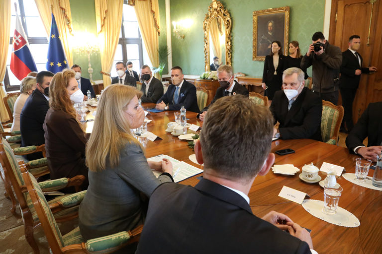Rokovanie_foto_1.jpg