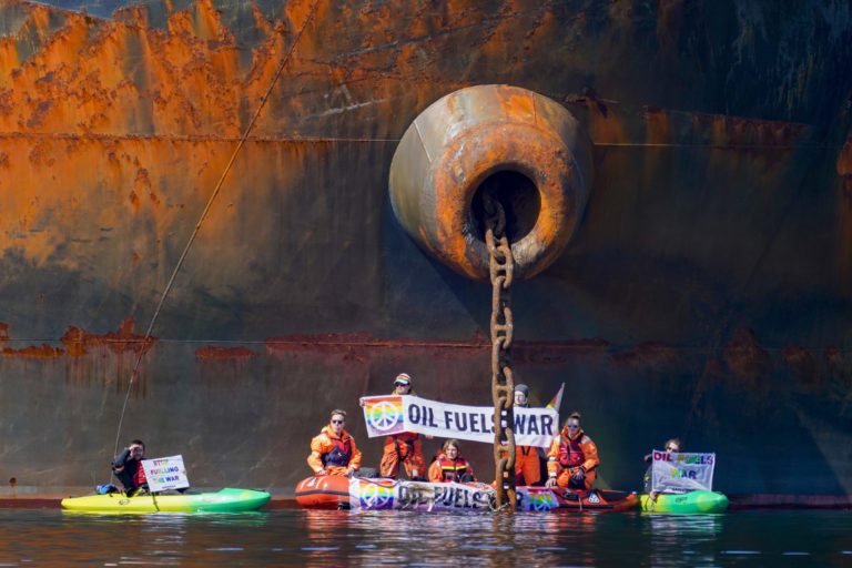 Greenpeace, protest