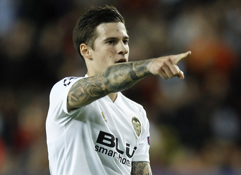 Santi Mina