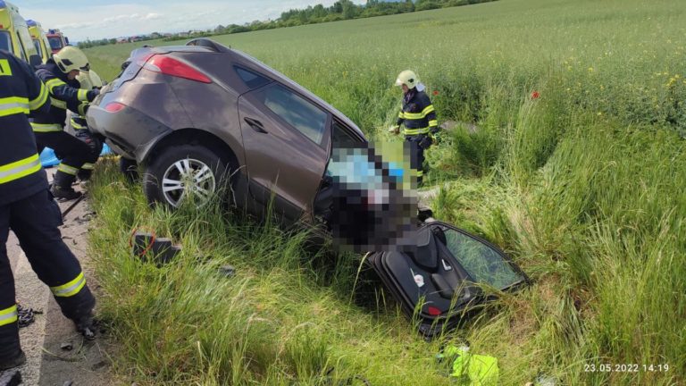 Tragická zrážka auta s kamiónom (Fekišovce)